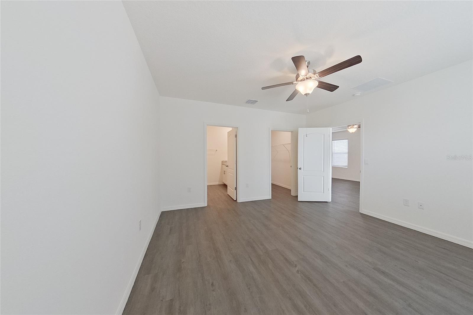 LAKE GRIFFIN RESERVE - Residential Lease