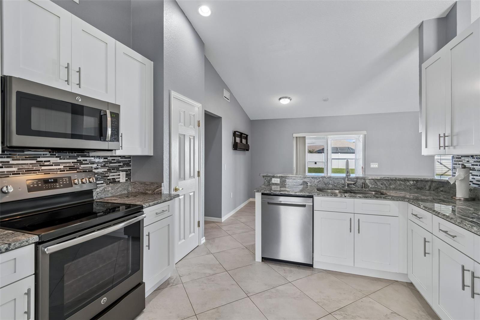 HIGHLANDS CROSSING PH 01 - Residential