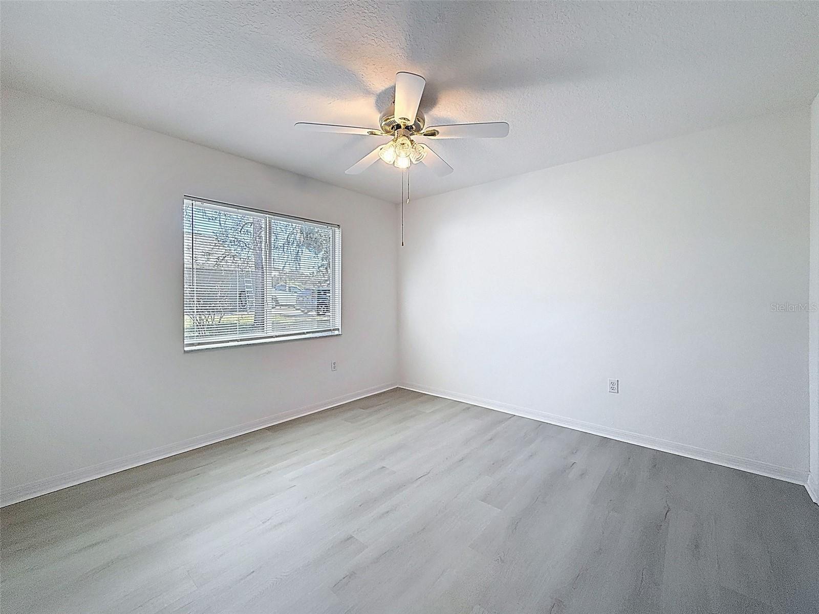 RAINBOW WOODS - Residential