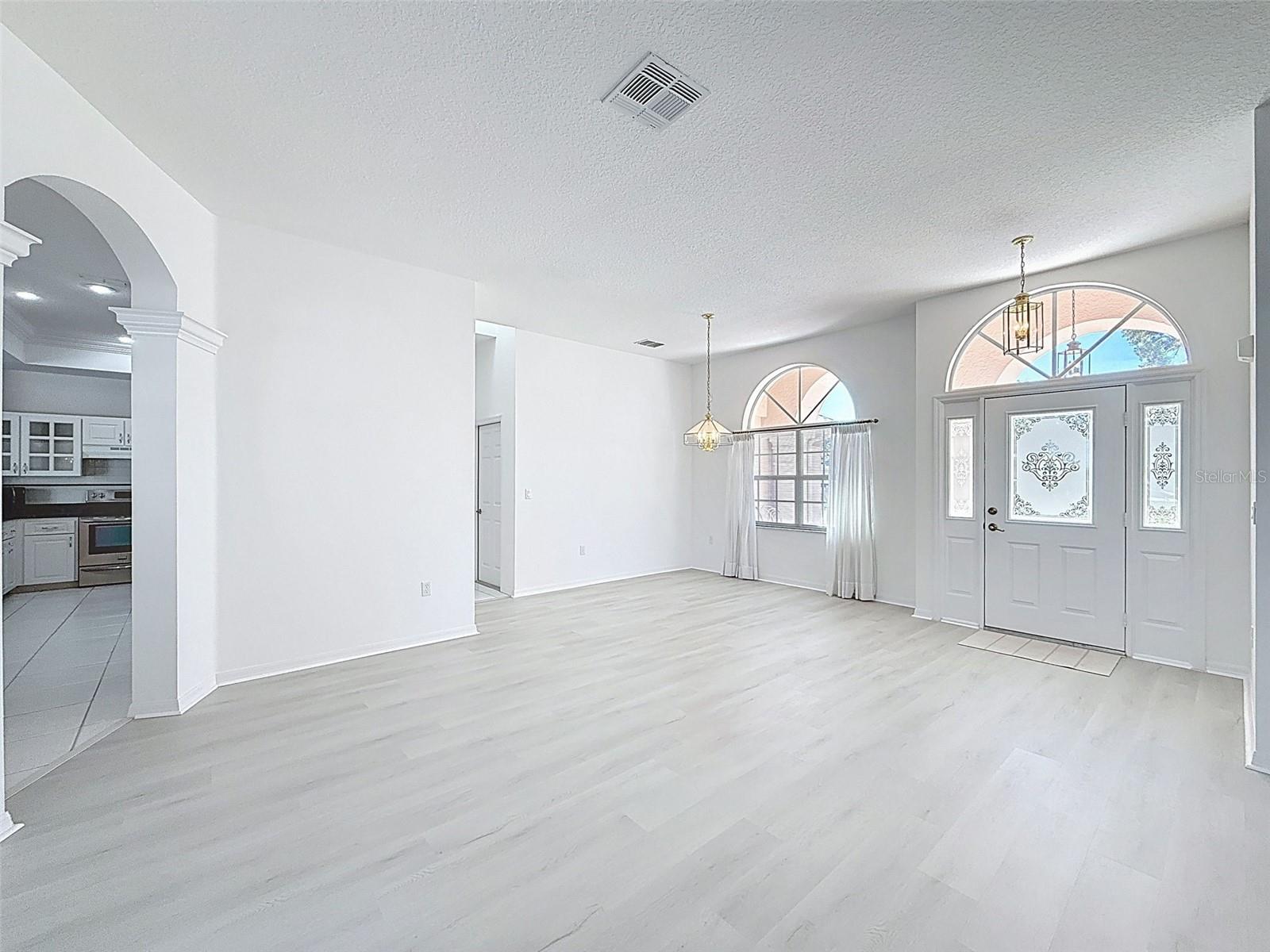 RAINBOW WOODS - Residential