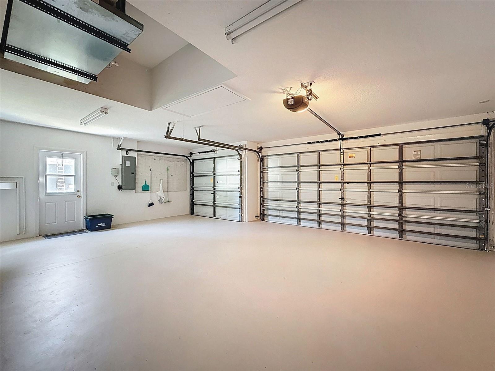 RAINBOW WOODS - Residential