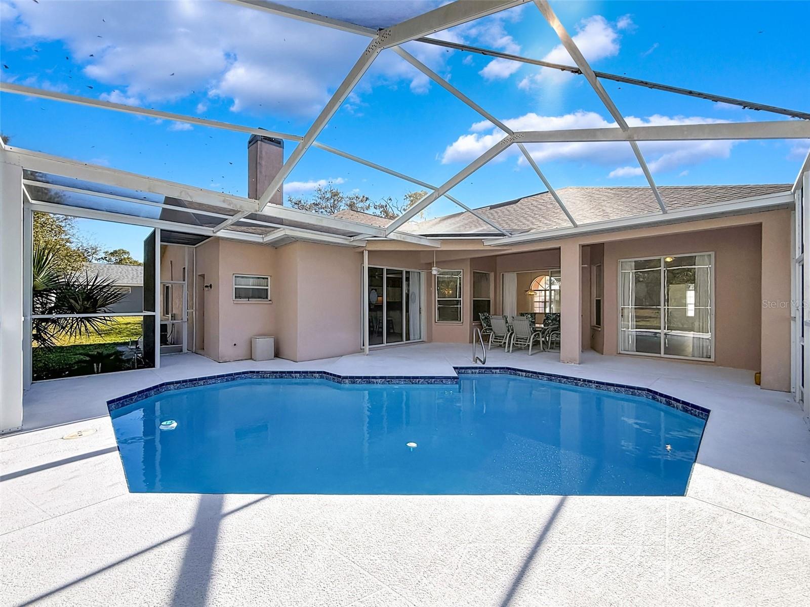 RAINBOW WOODS - Residential