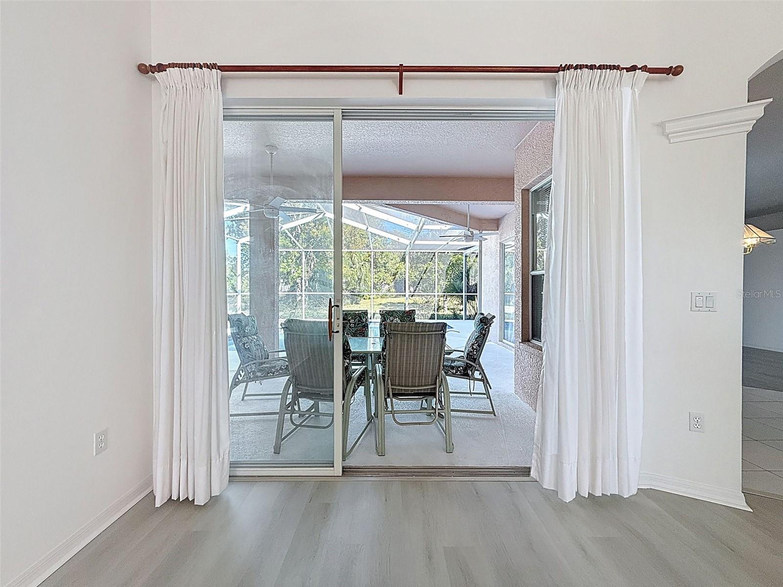 RAINBOW WOODS - Residential