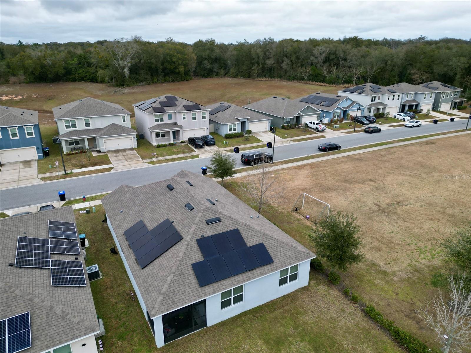 HOLLY ESTATES - Residential