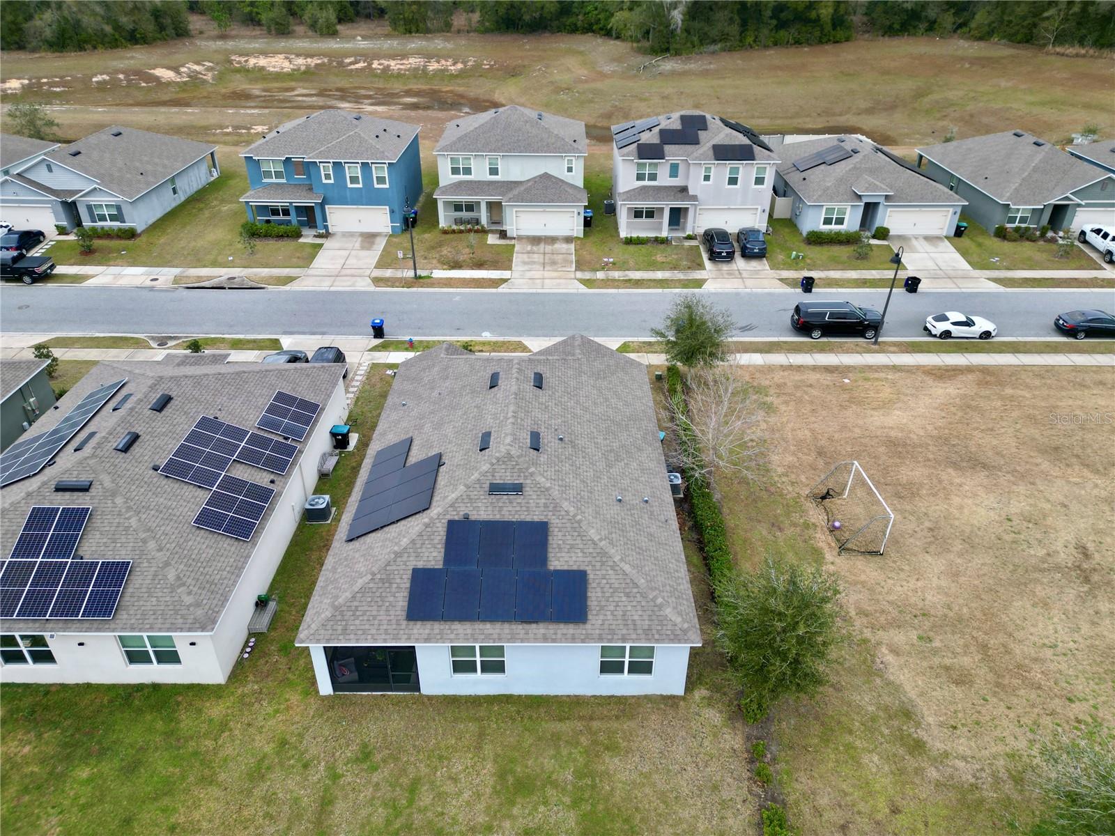 HOLLY ESTATES - Residential