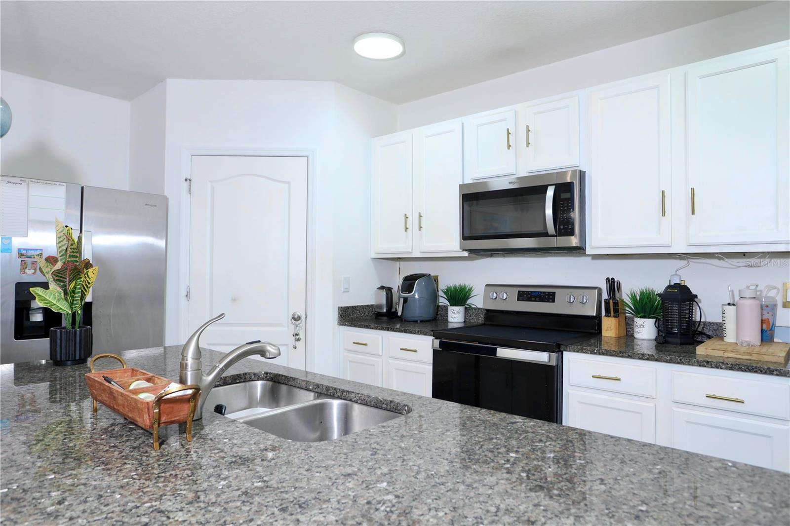 HOLLY ESTATES - Residential