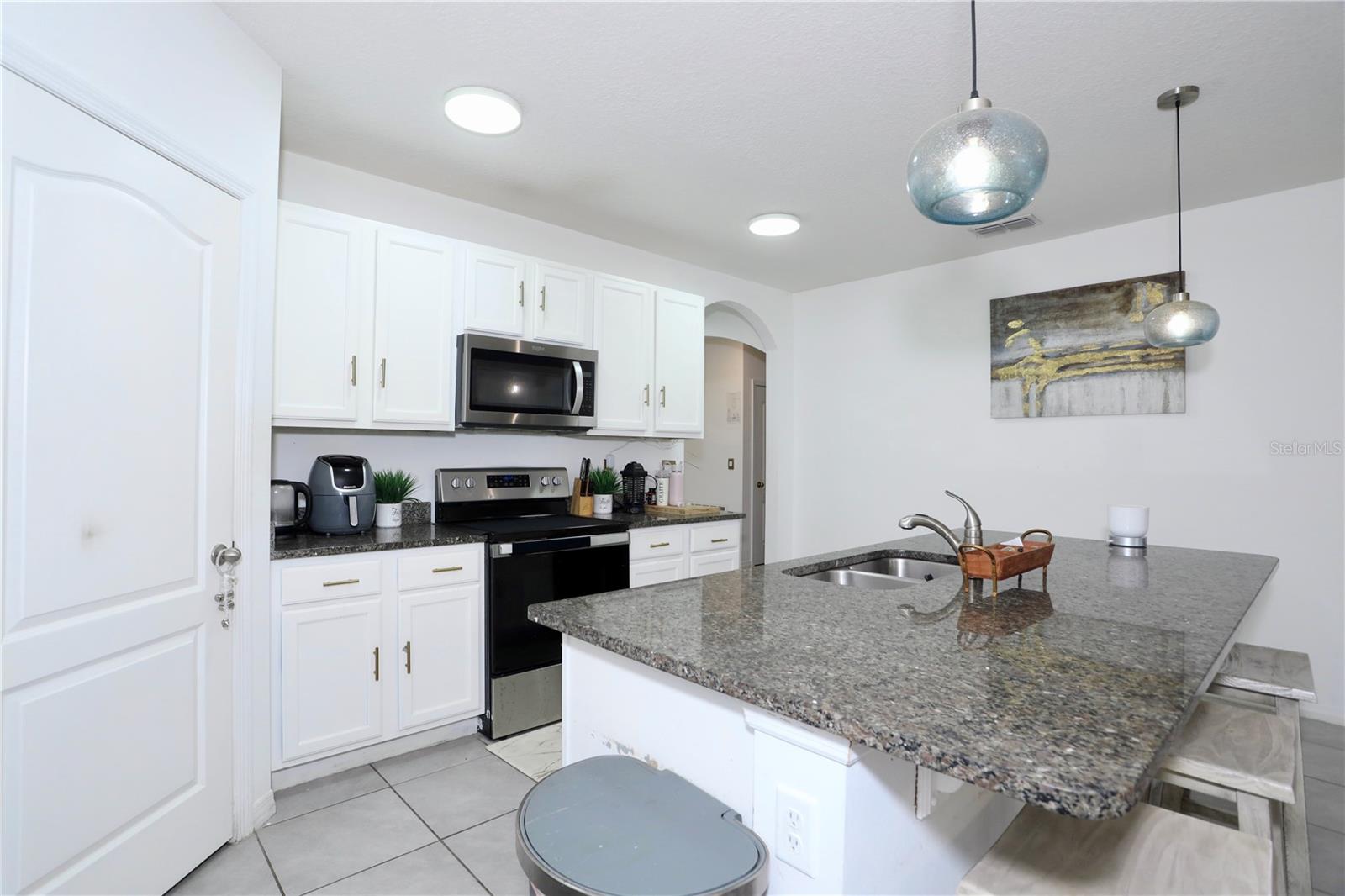 HOLLY ESTATES - Residential