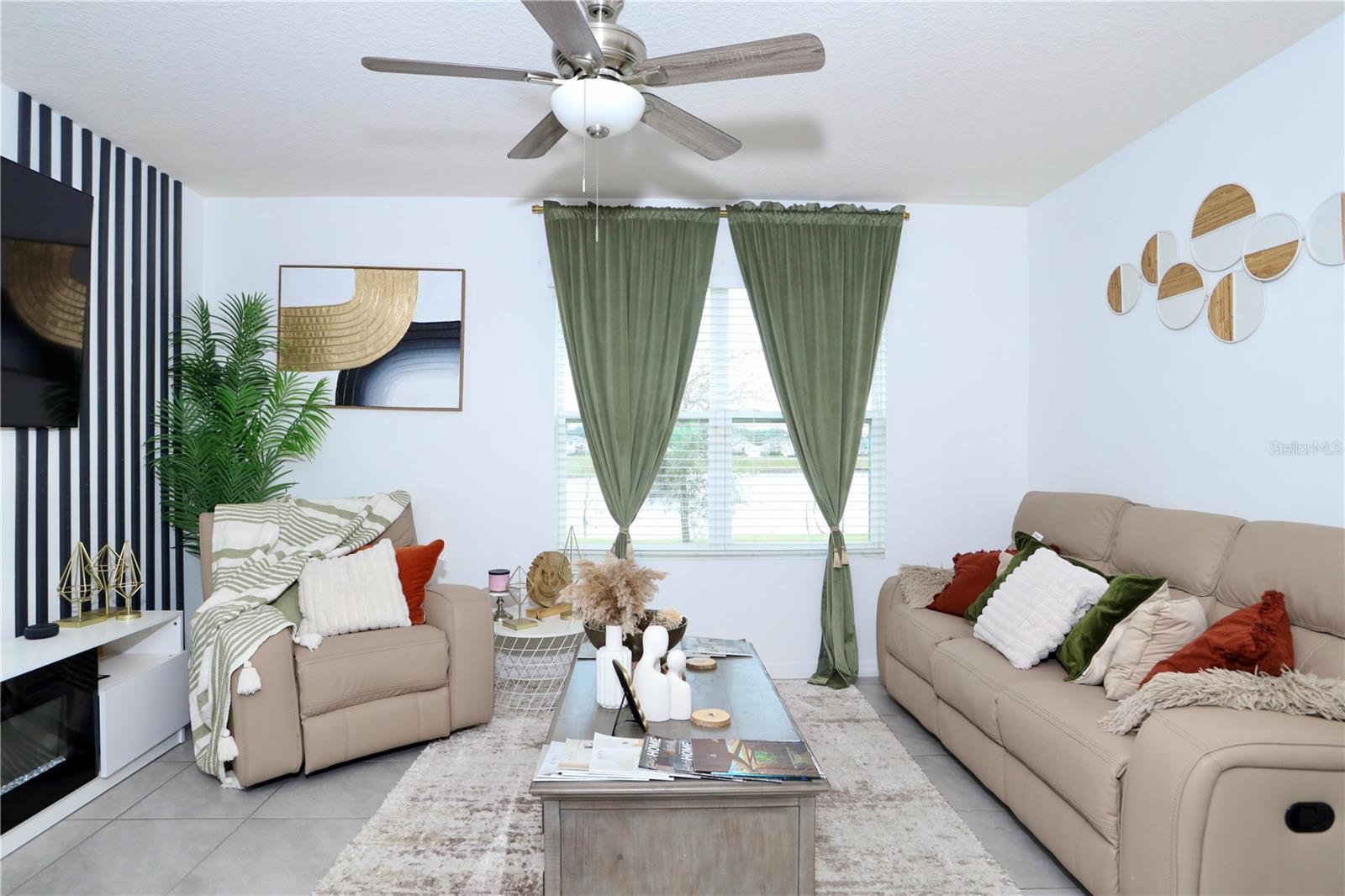 HOLLY ESTATES - Residential