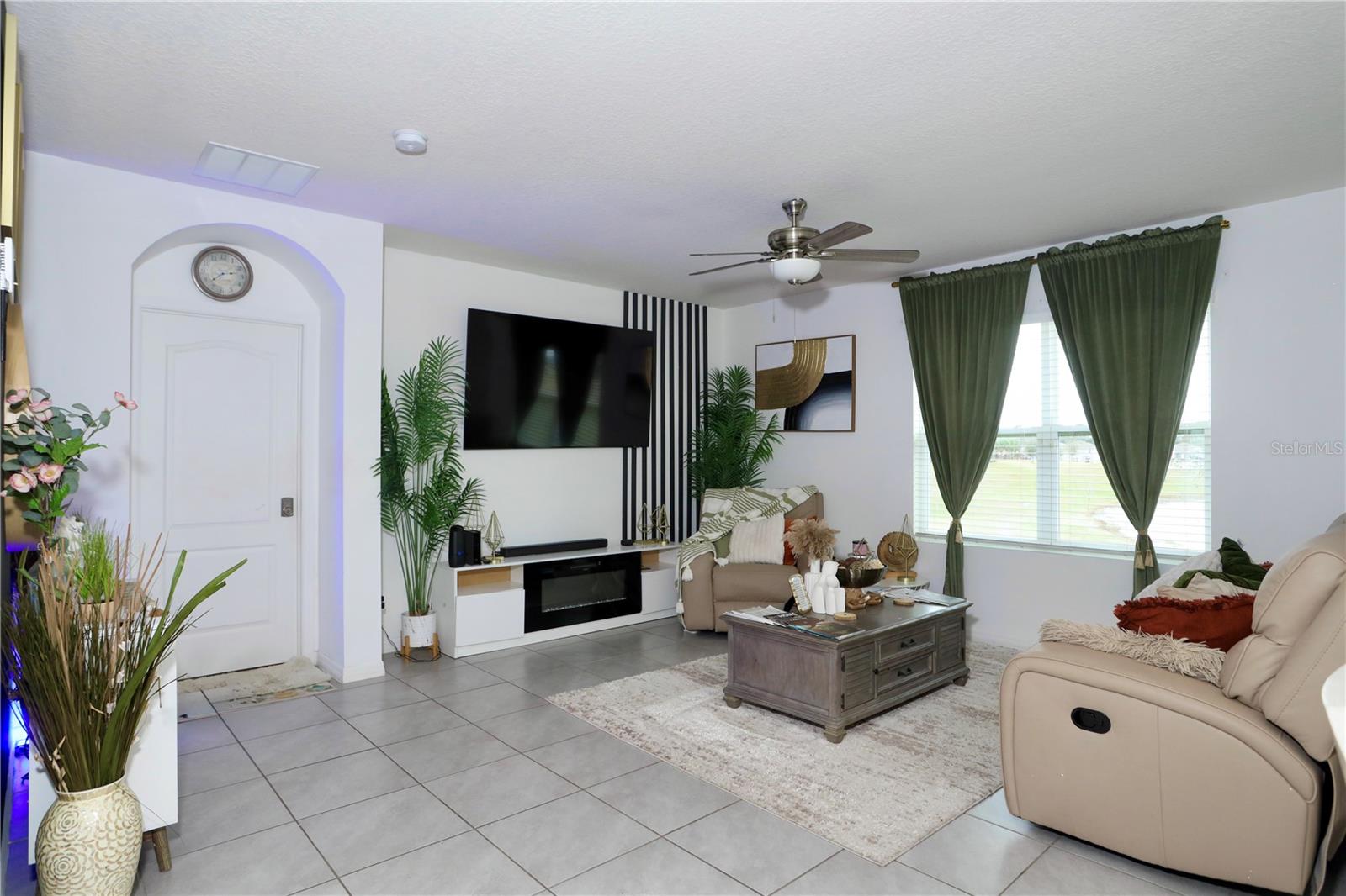 HOLLY ESTATES - Residential