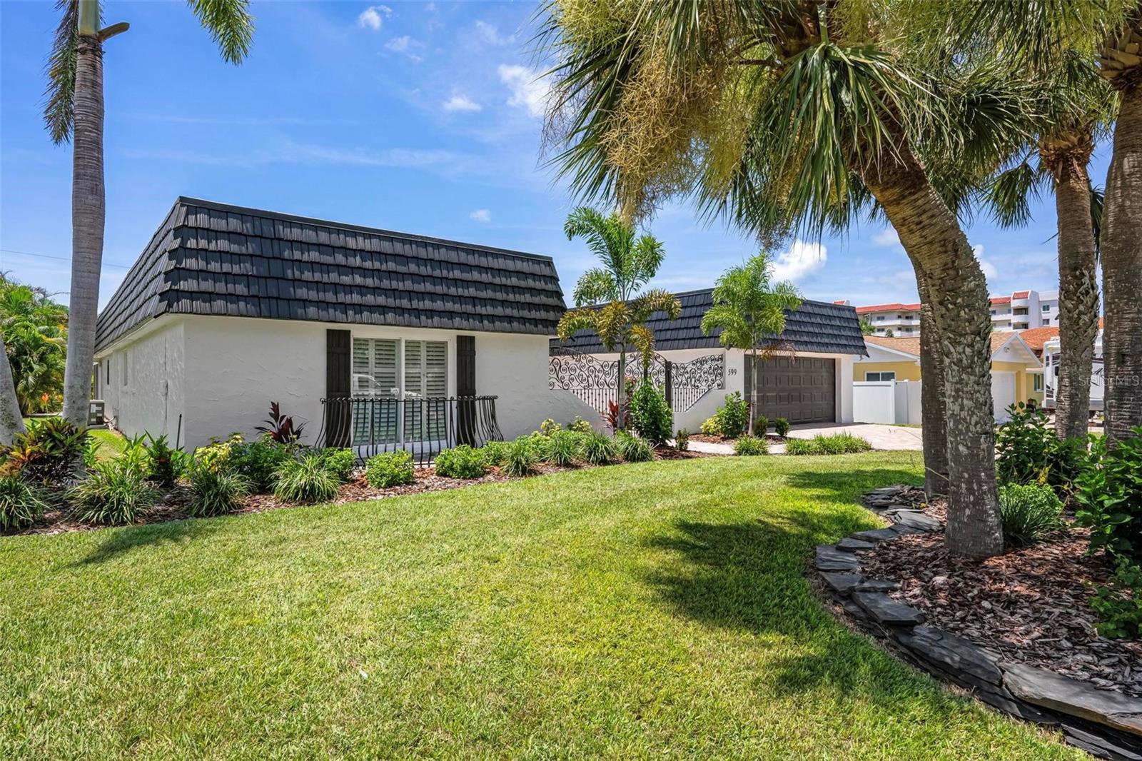 599 FLAMINGO DRIVE
