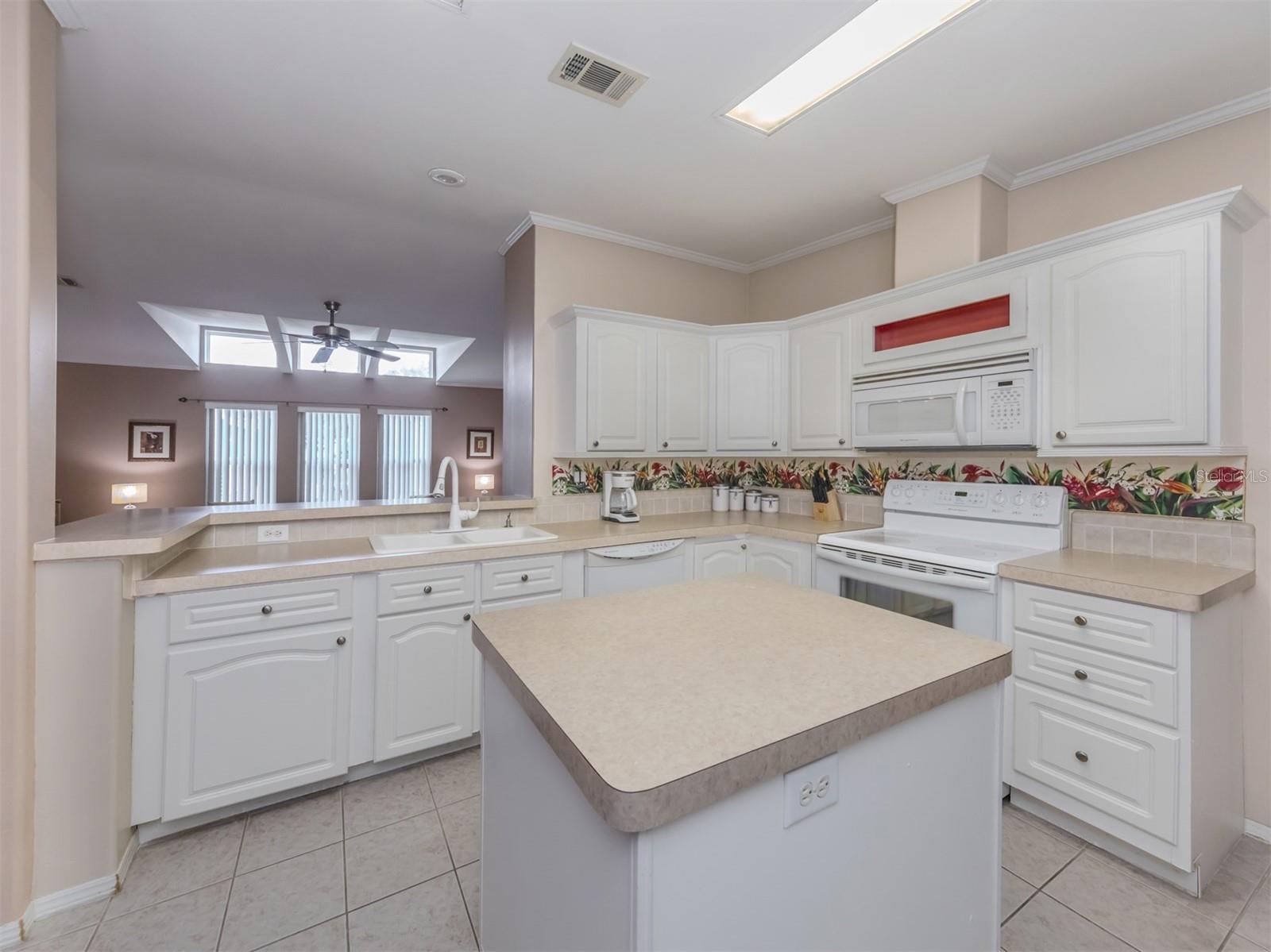 RIVERWALK MHP CO-OP - Residential