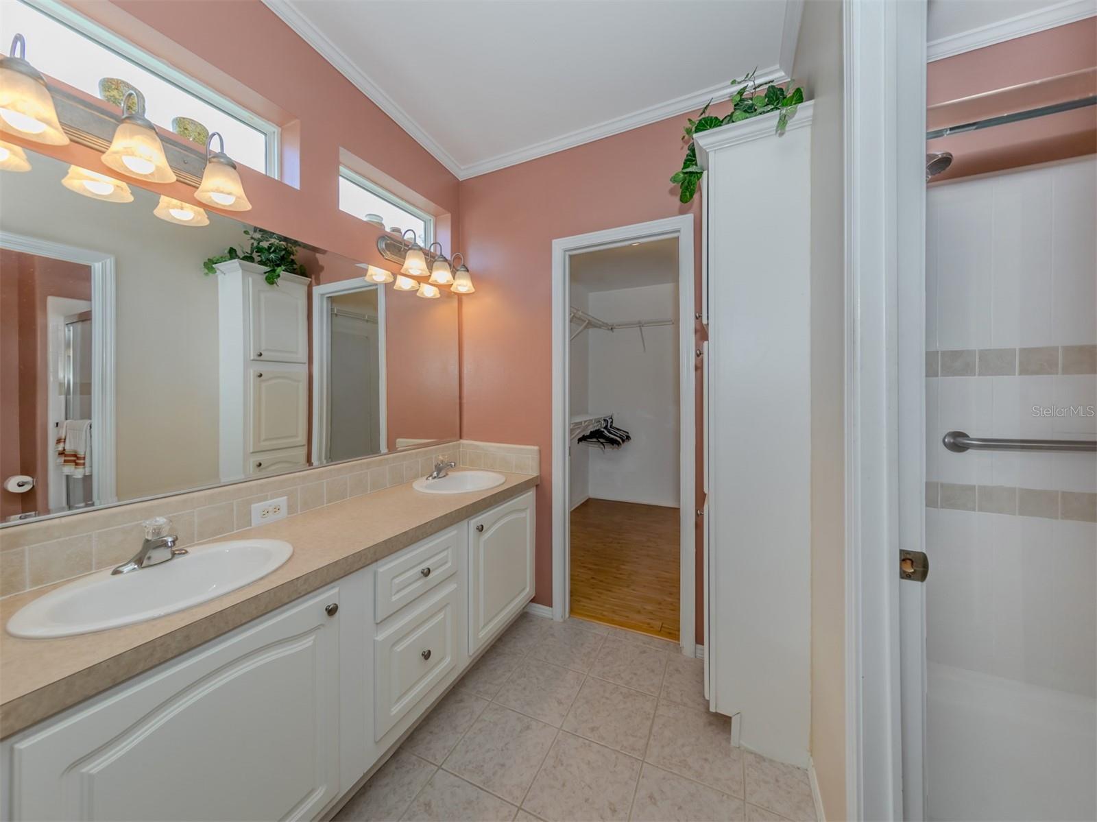 RIVERWALK MHP CO-OP - Residential