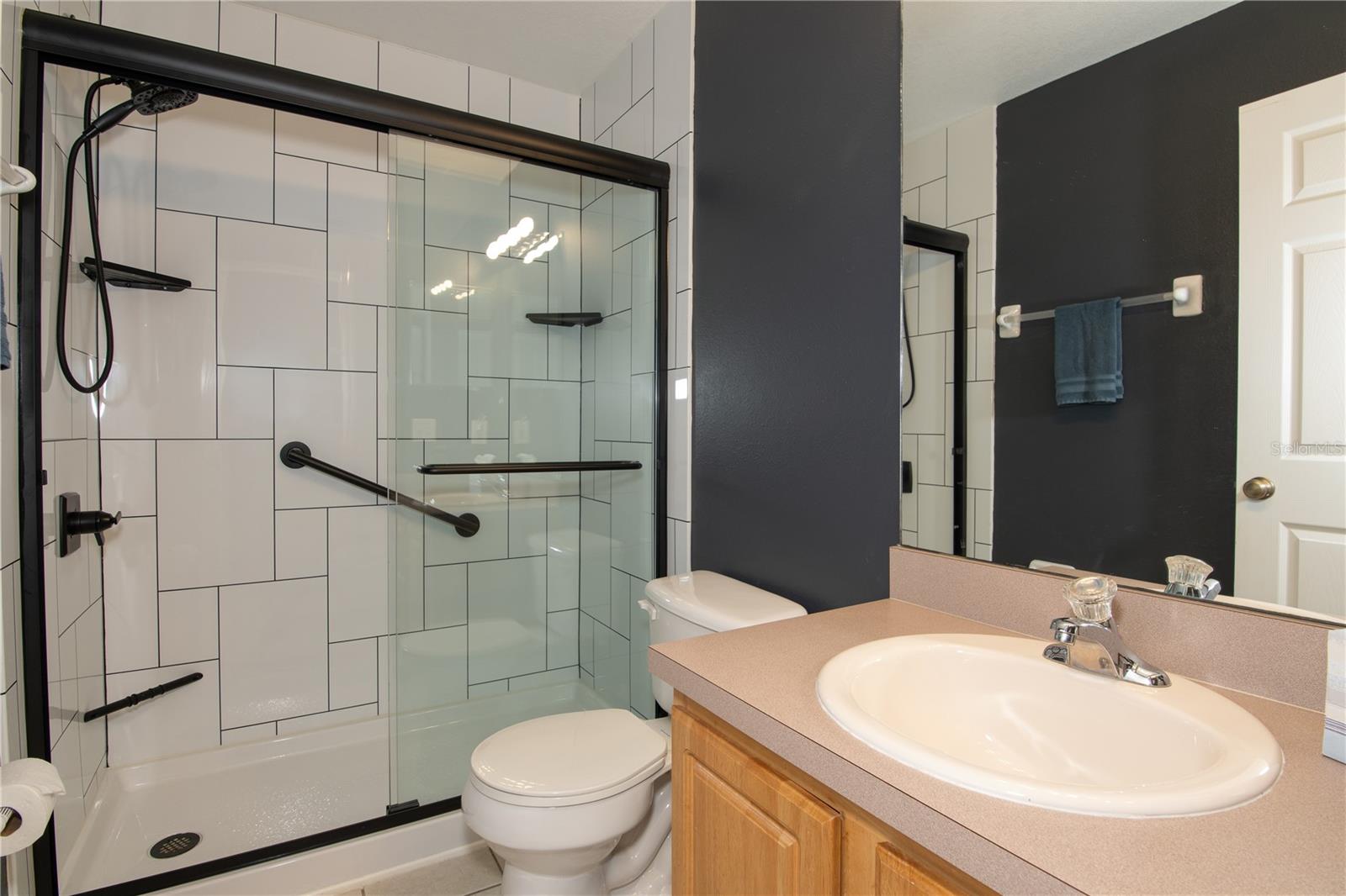 RIO HILLS - Residential