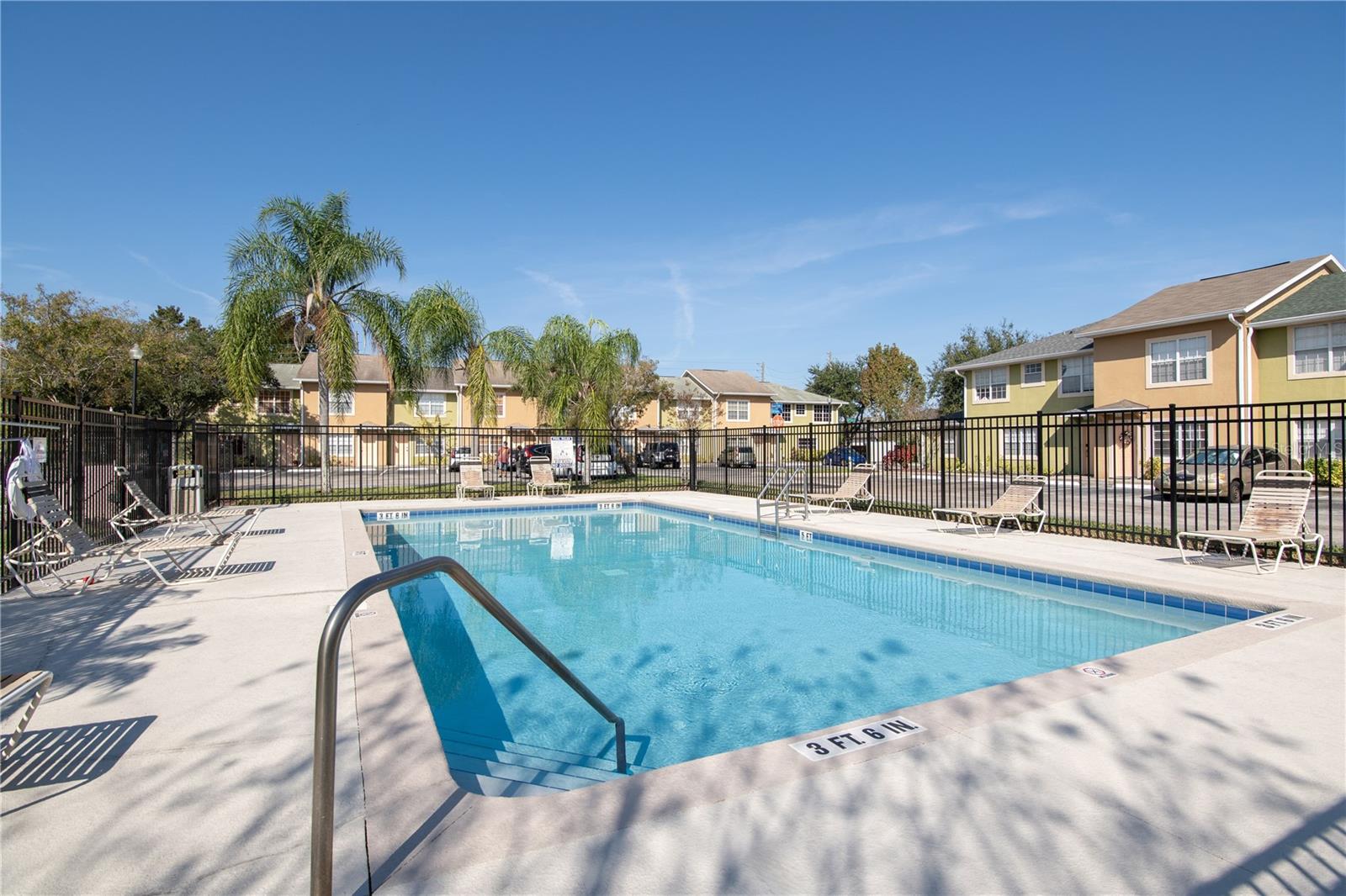 RIO HILLS - Residential