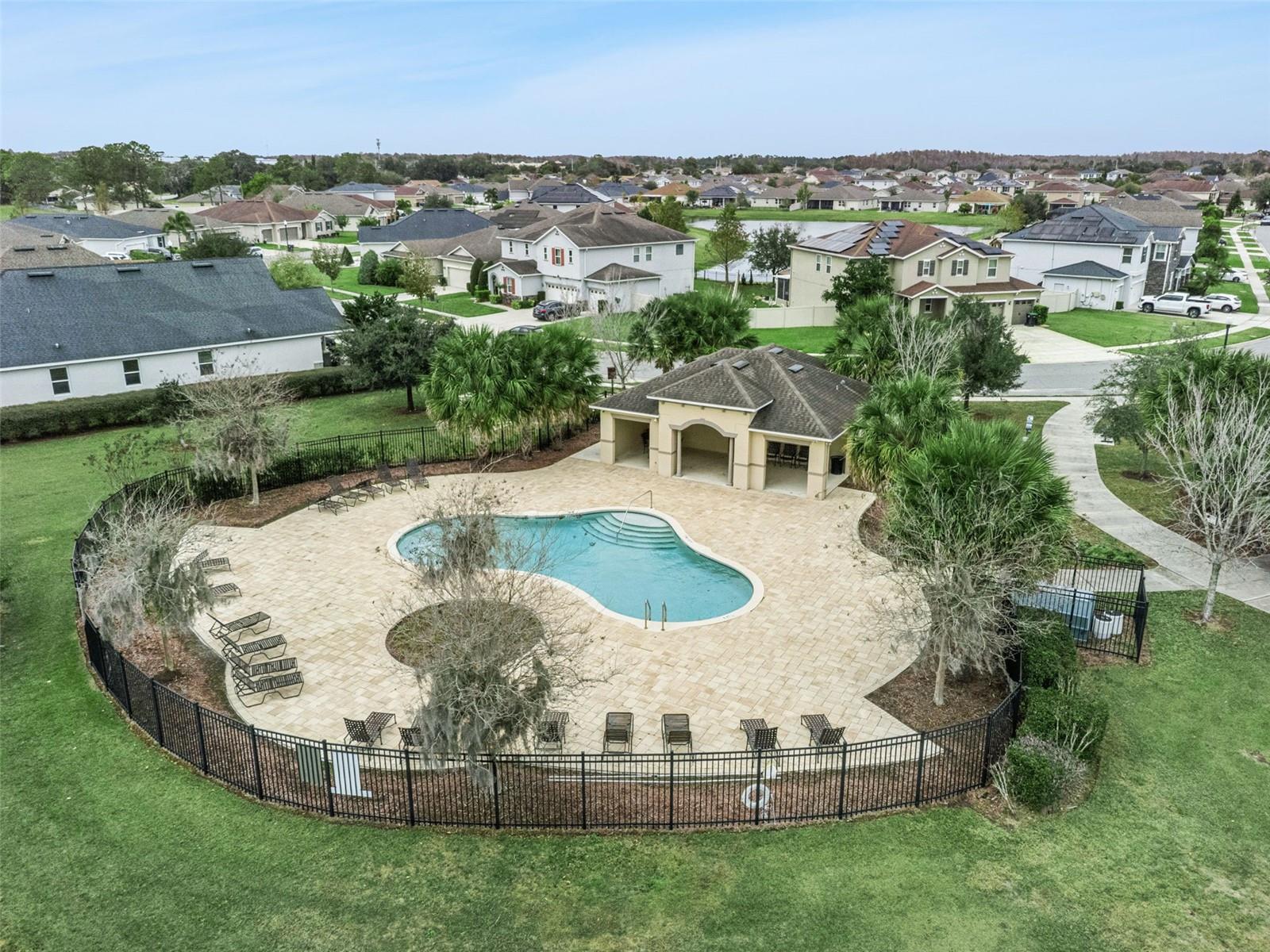 SAWGRASS POINTE PH 1 - Residential