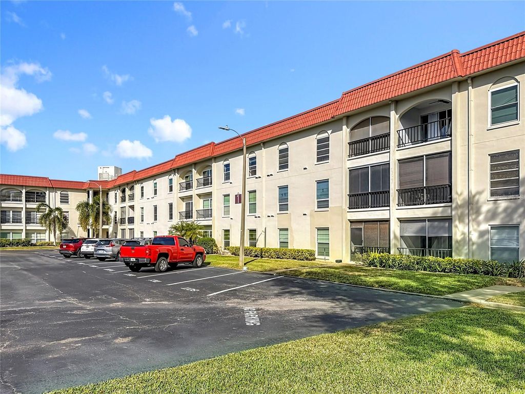 Photo of 2700 Bayshore Boulevard #1207, Dunedin, FL 34698 (MLS # TB8467296)