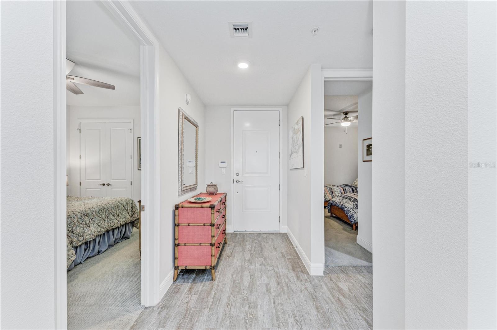 MARINA WALK ON HARBOUR ISLE PH 2-11 OR26 - Residential