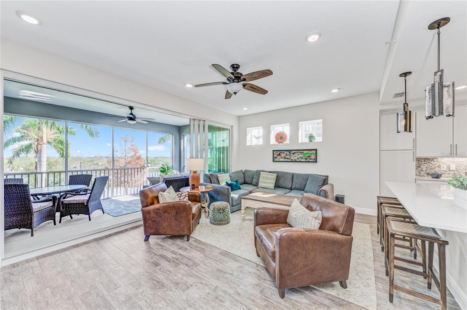 MARINA WALK ON HARBOUR ISLE PH 2-11 OR26 - Residential