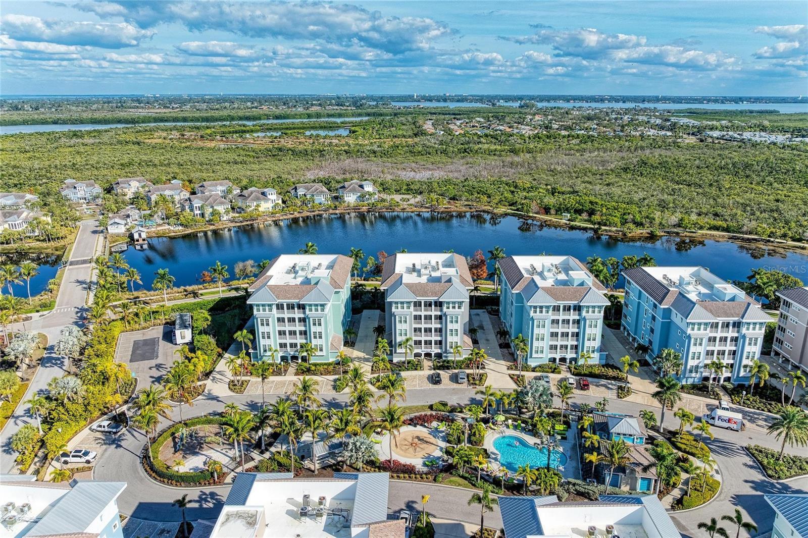 383 ARUBA CIRCLE 203