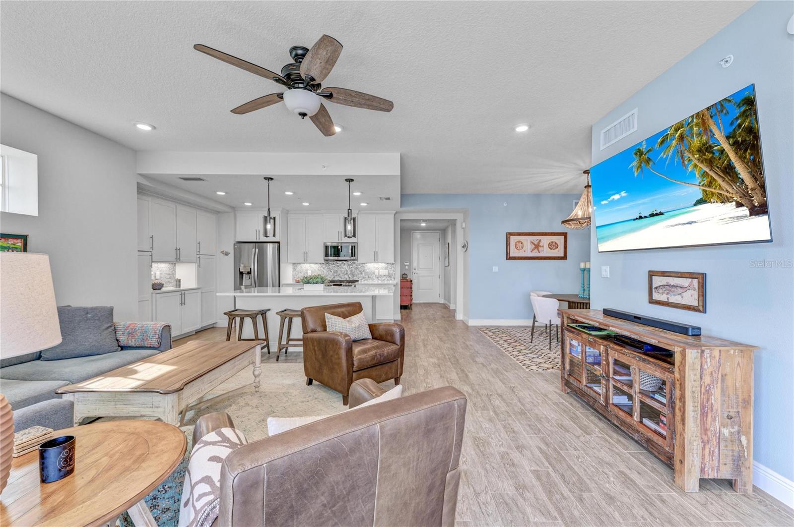 MARINA WALK ON HARBOUR ISLE PH 2-11 OR26 - Residential