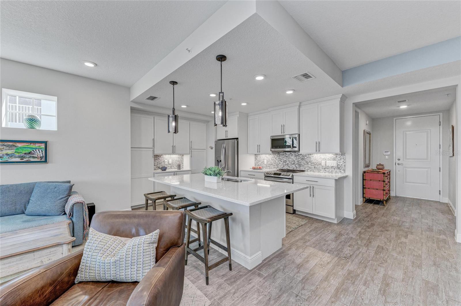 MARINA WALK ON HARBOUR ISLE PH 2-11 OR26 - Residential