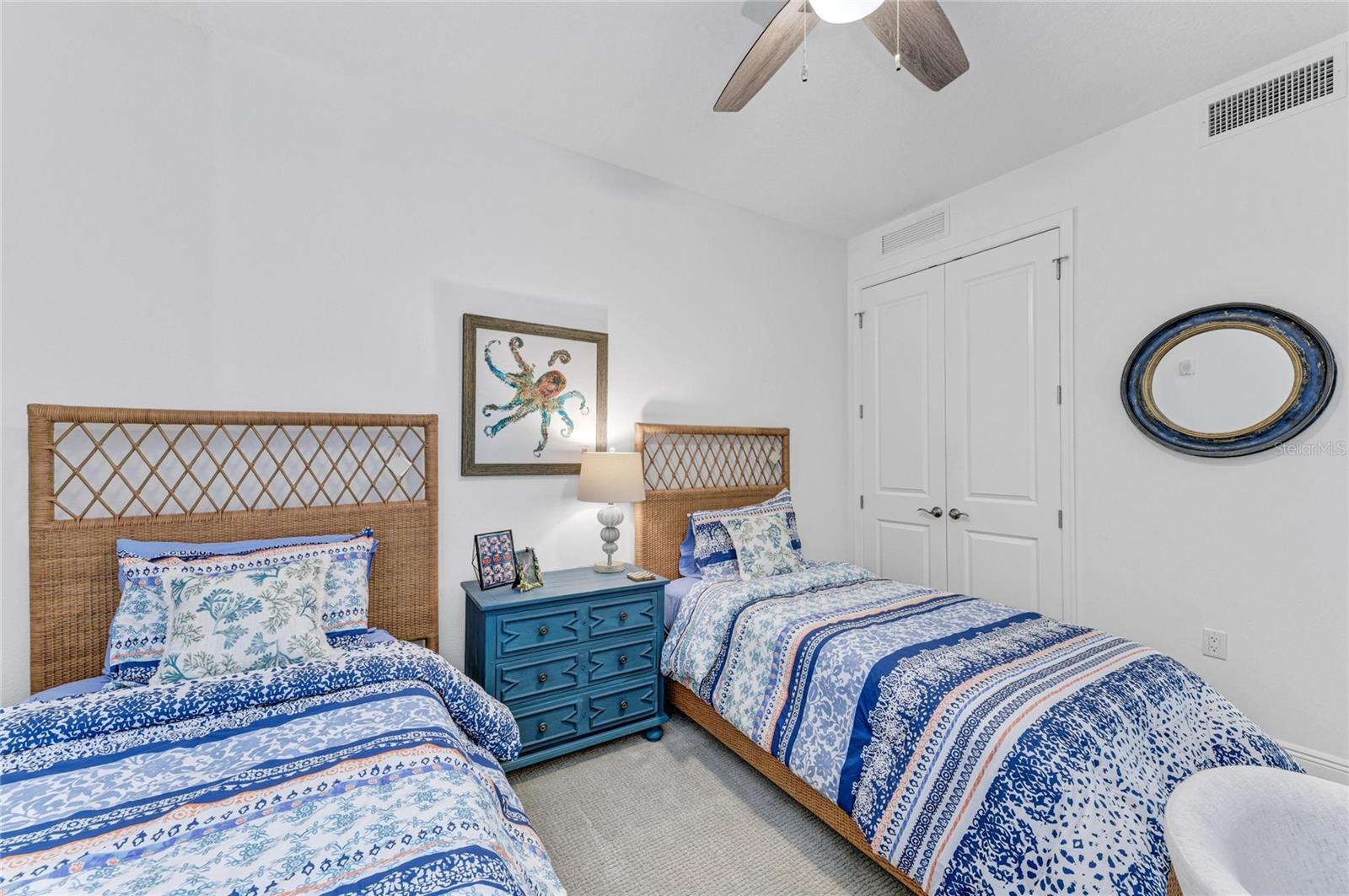 MARINA WALK ON HARBOUR ISLE PH 2-11 OR26 - Residential