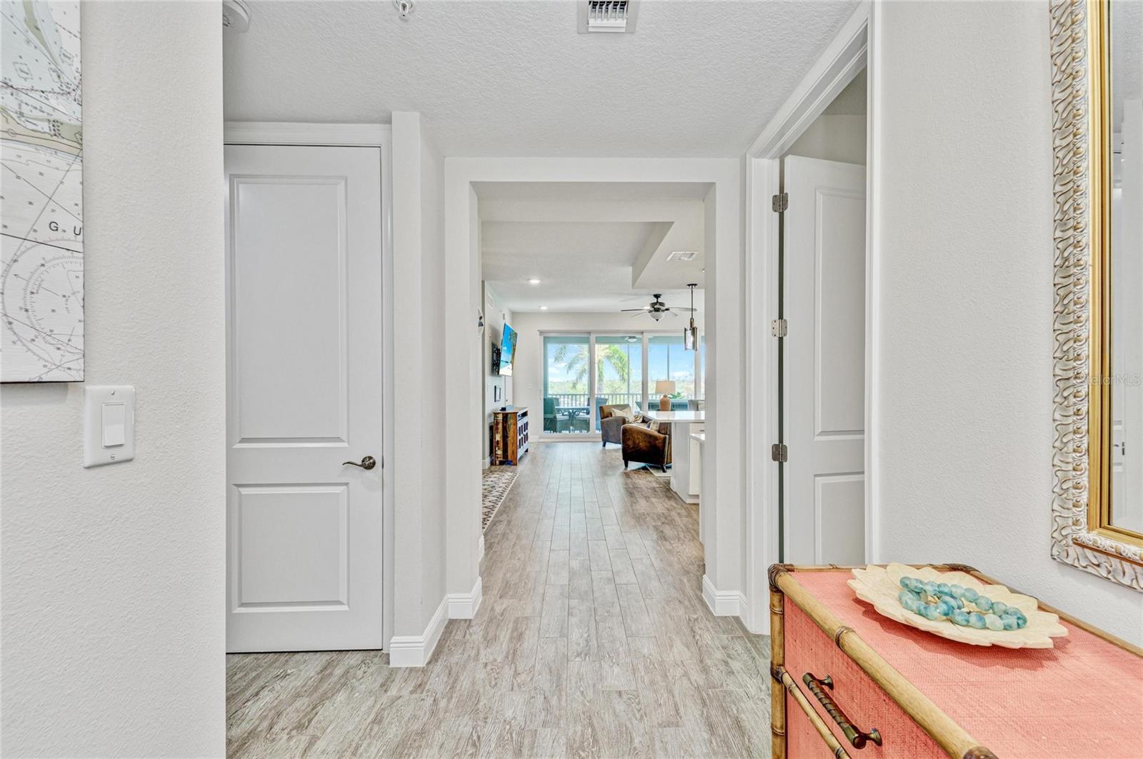 MARINA WALK ON HARBOUR ISLE PH 2-11 OR26 - Residential