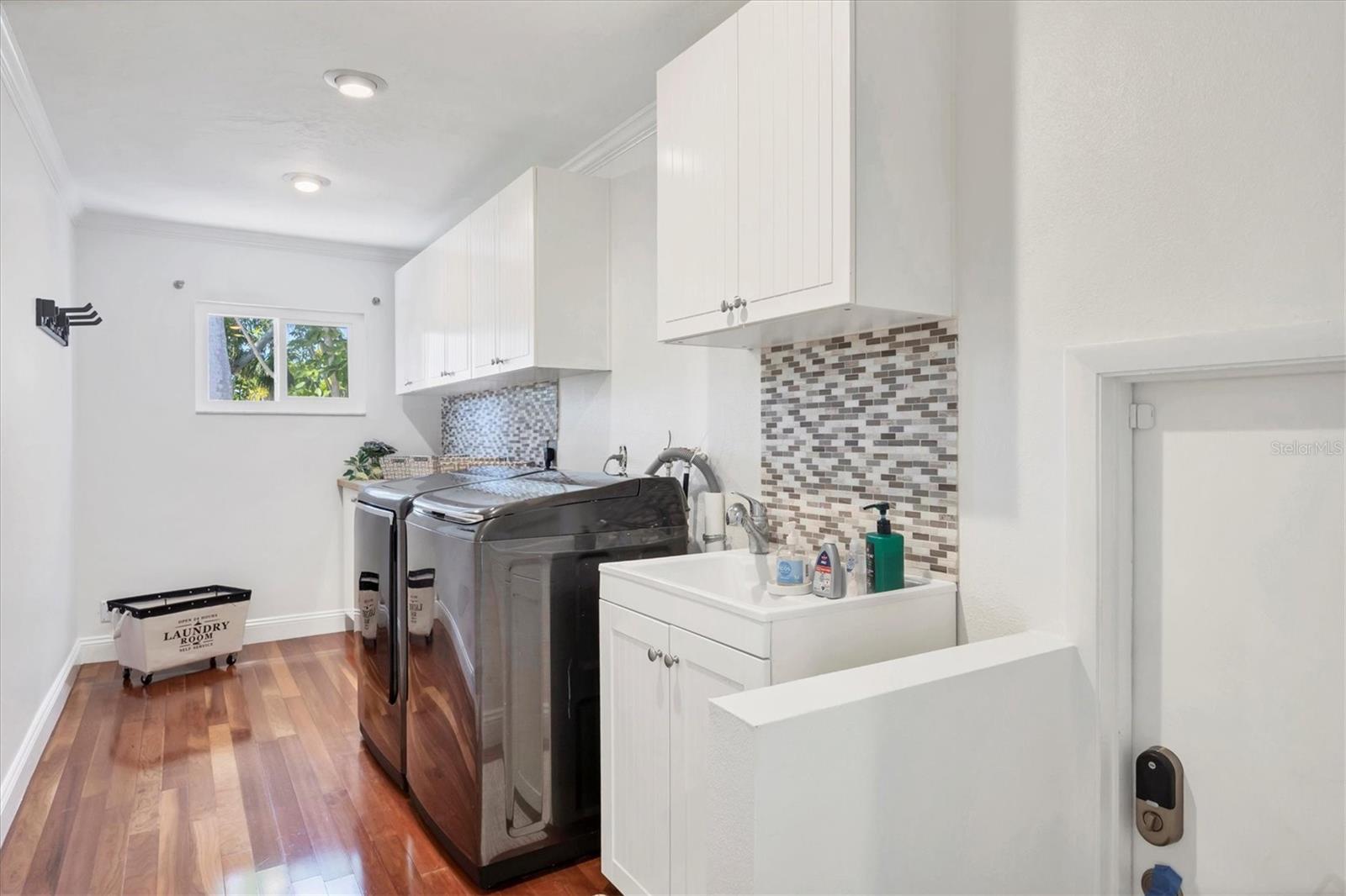 CONQUISTADOR BAYSIDE - Residential