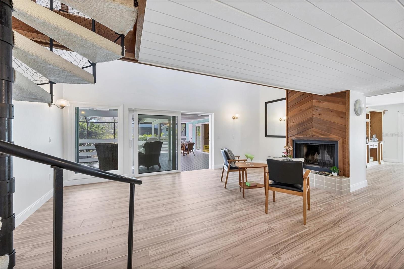 CONQUISTADOR BAYSIDE - Residential