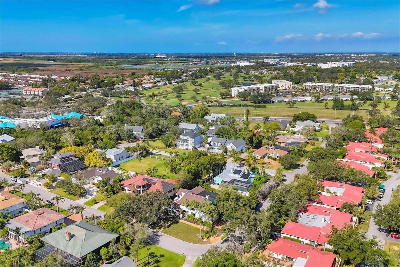 CONQUISTADOR BAYSIDE - Residential