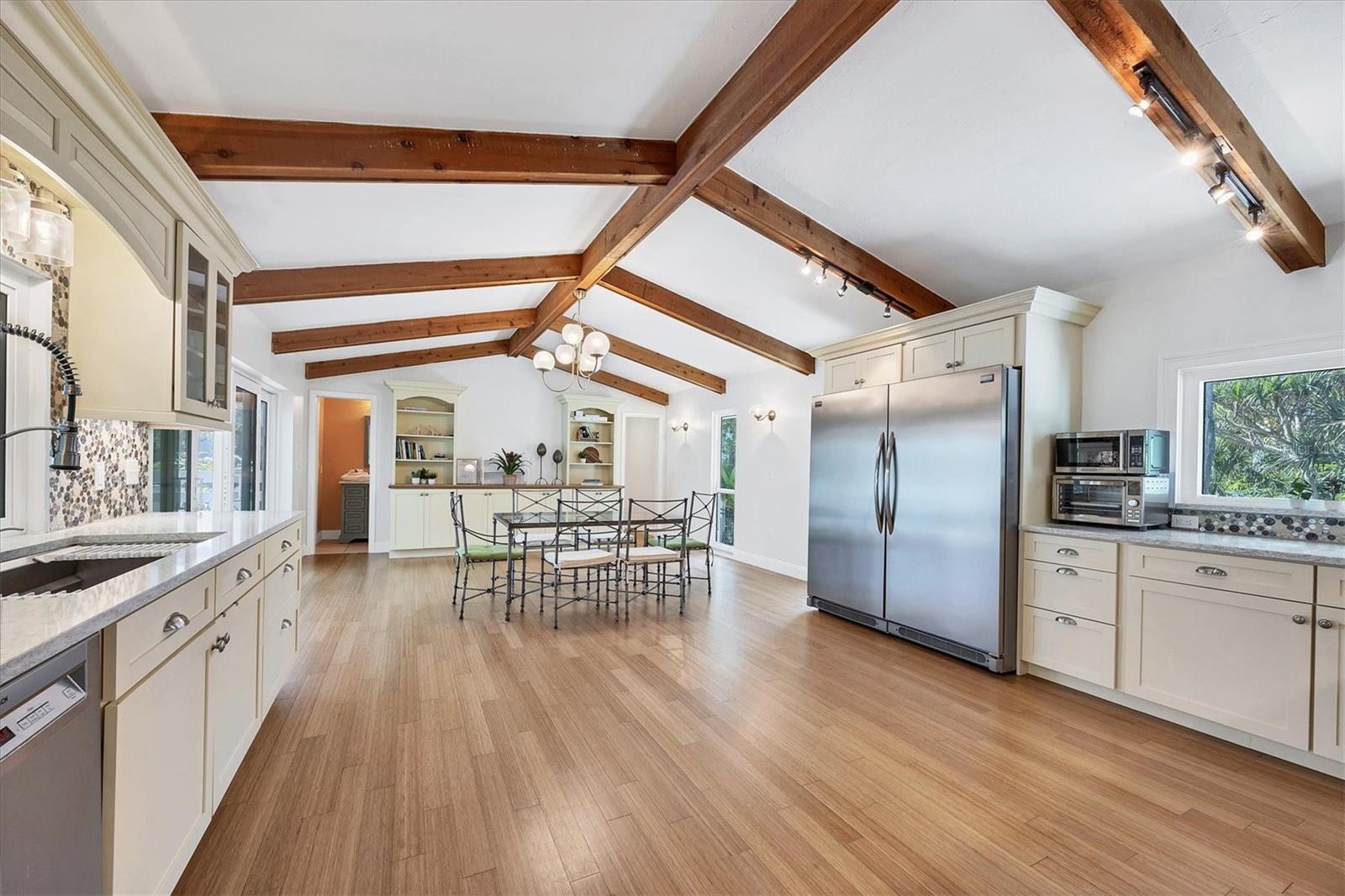 CONQUISTADOR BAYSIDE - Residential