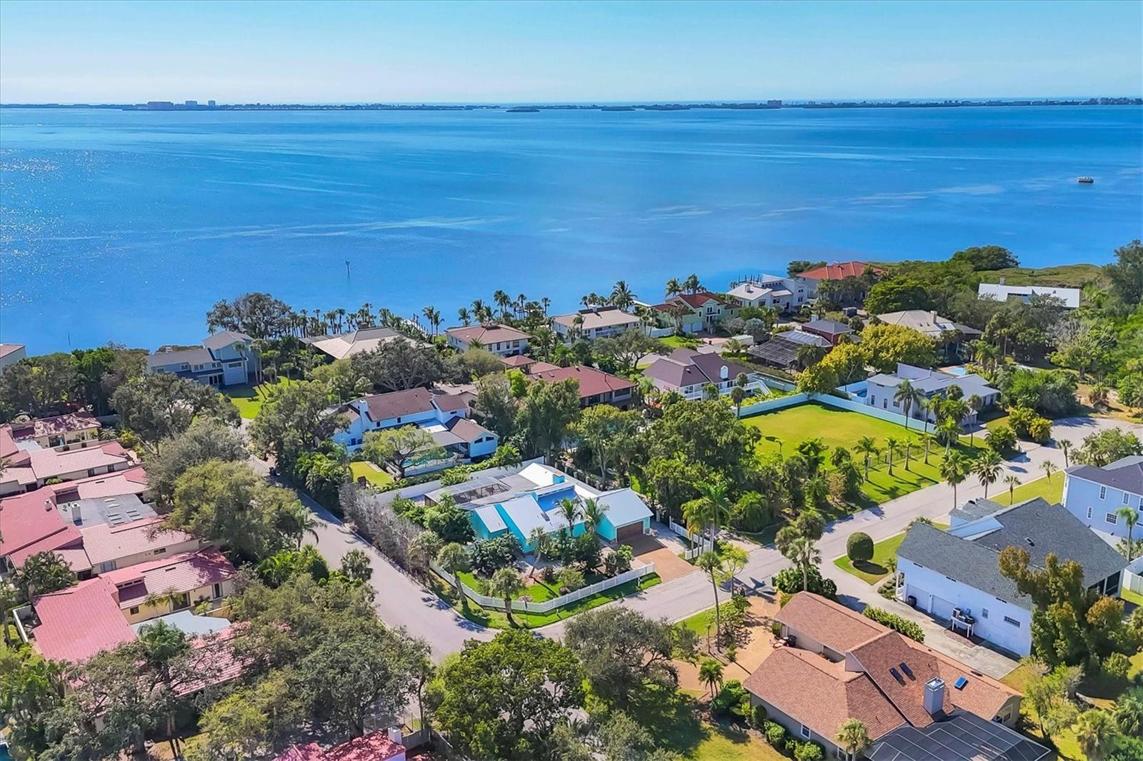 CONQUISTADOR BAYSIDE - Residential