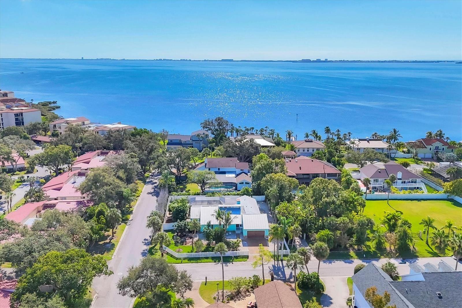 CONQUISTADOR BAYSIDE - Residential