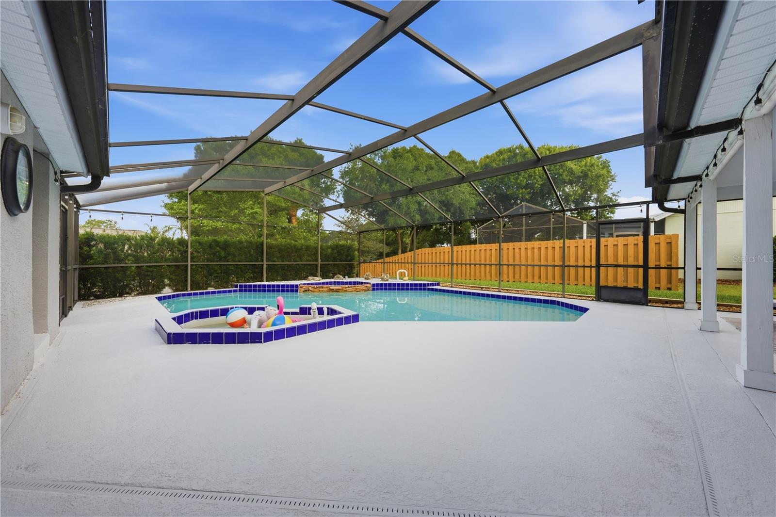 CROOKED LAKE RIDGE - Residential