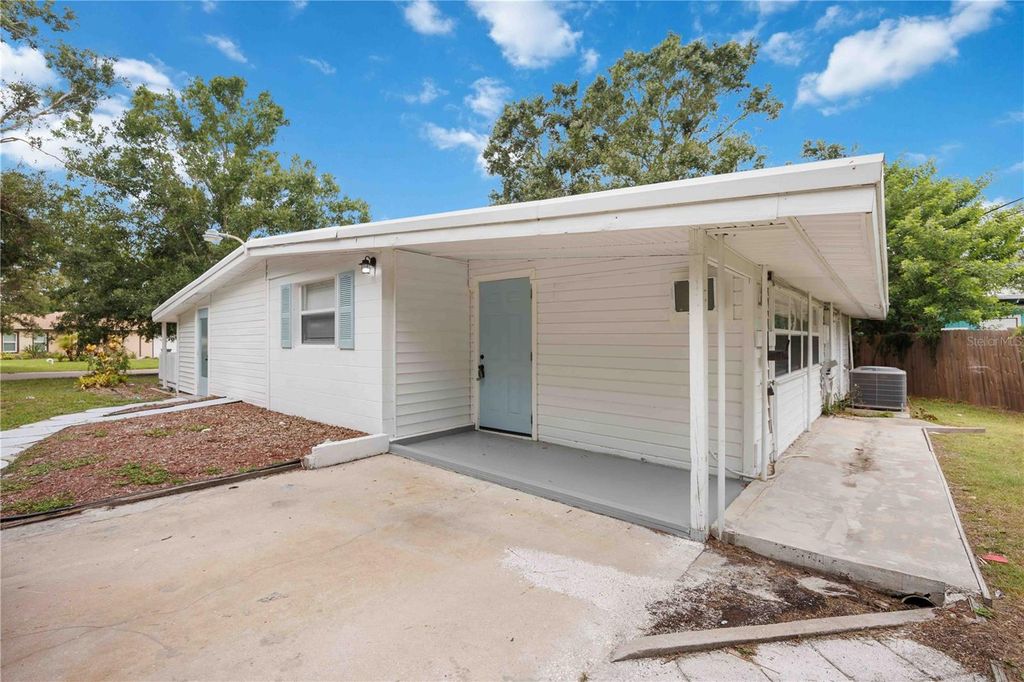 Photo of 4540 Lords Avenue, Sarasota, FL 34231 (MLS # A4603799)
