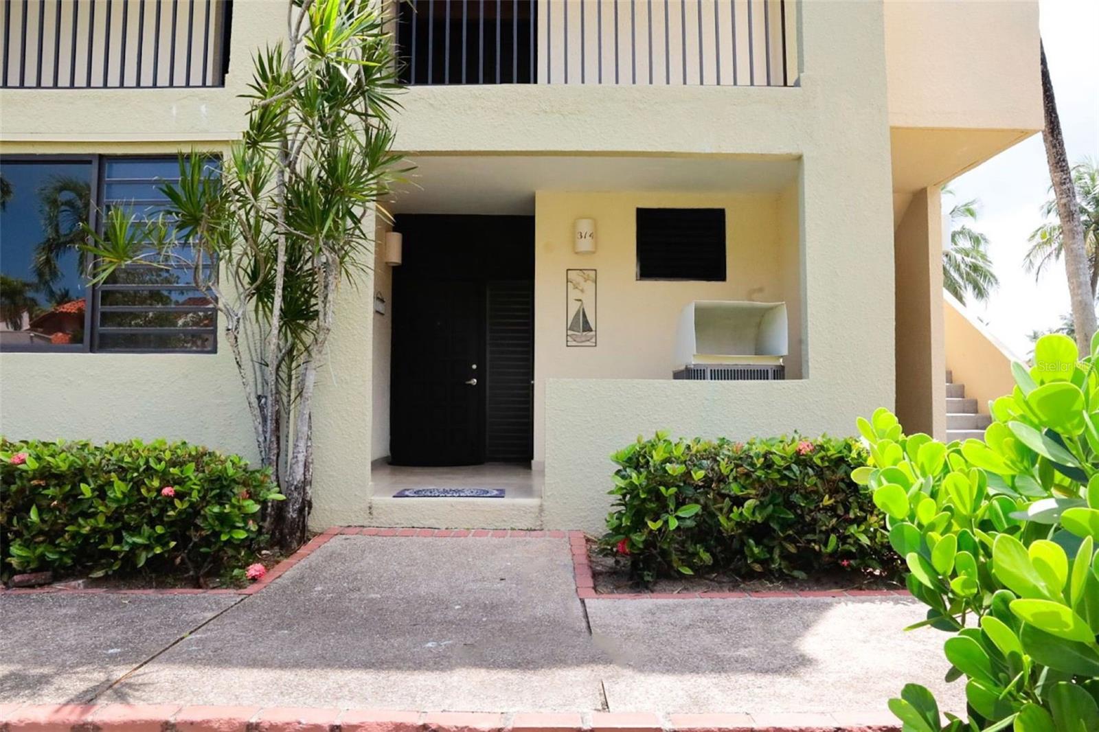 BEACH VILLAGE - Residential