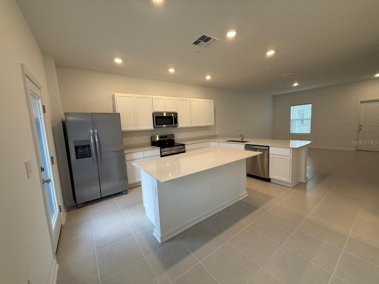 BRONSONS RDG REP - Residential Lease