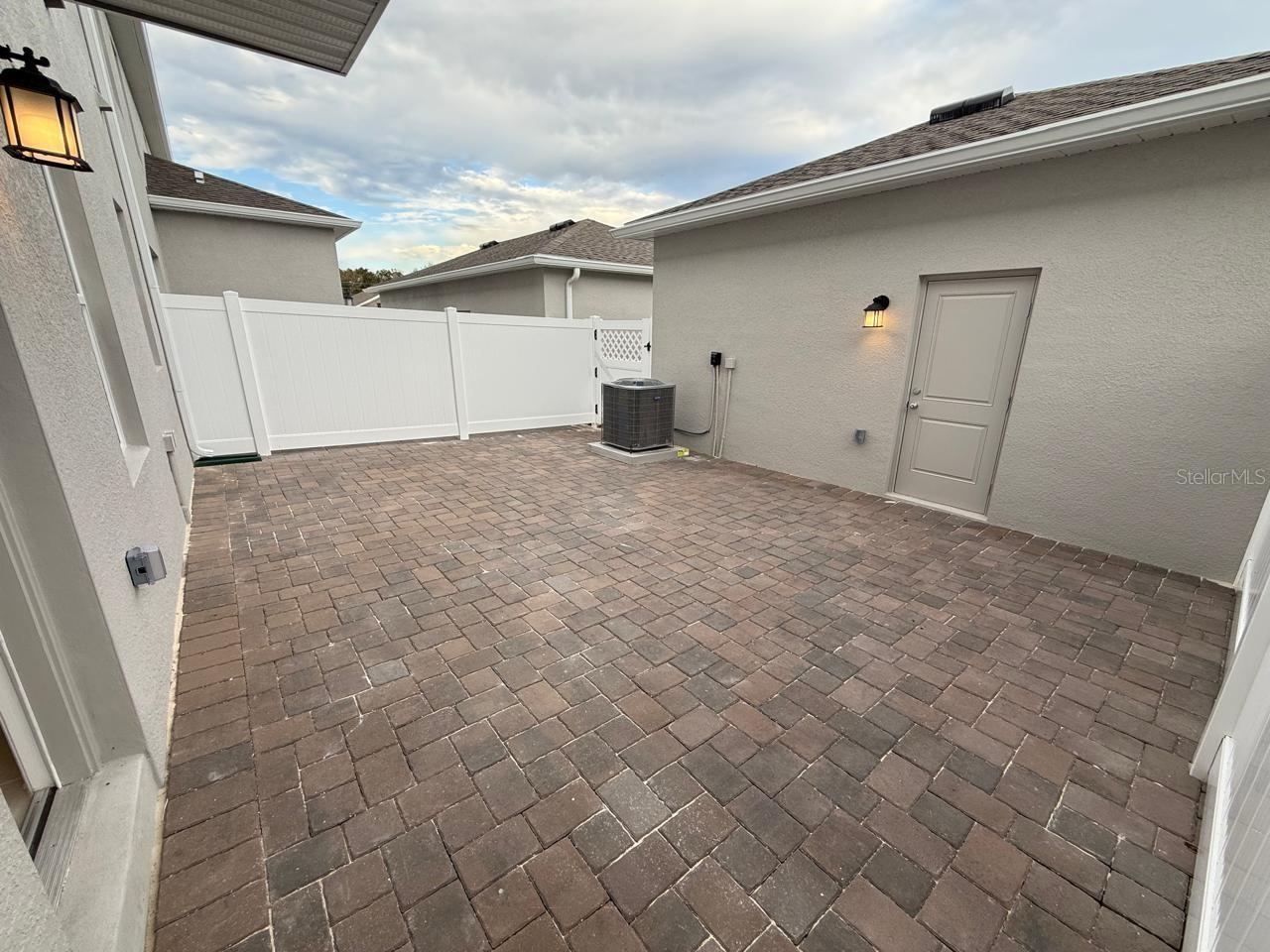 BRONSONS RDG REP - Residential Lease