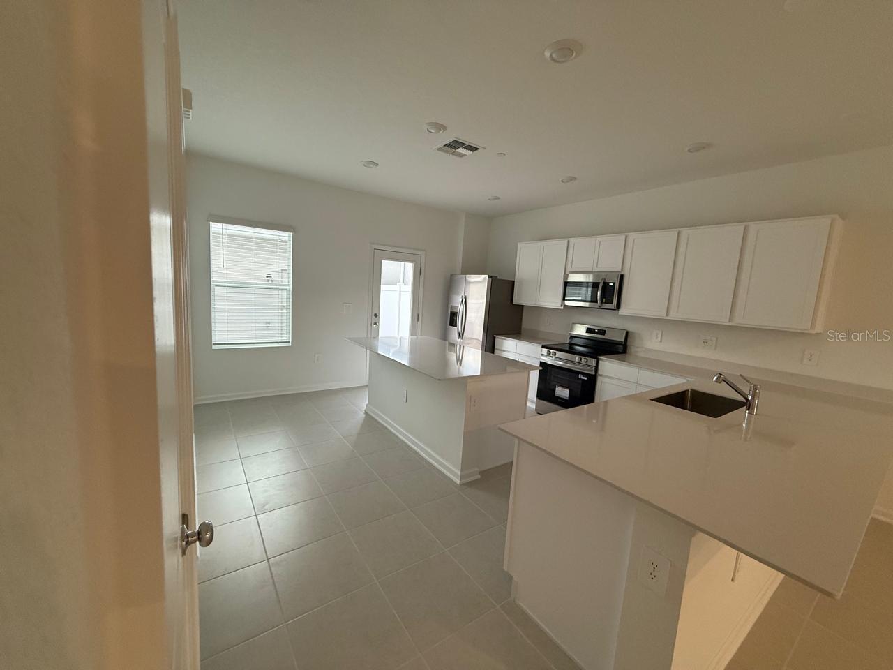 BRONSONS RDG REP - Residential Lease