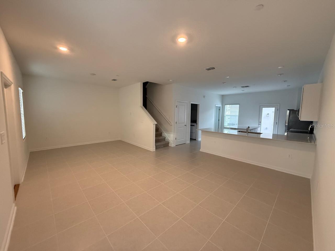 BRONSONS RDG REP - Residential Lease