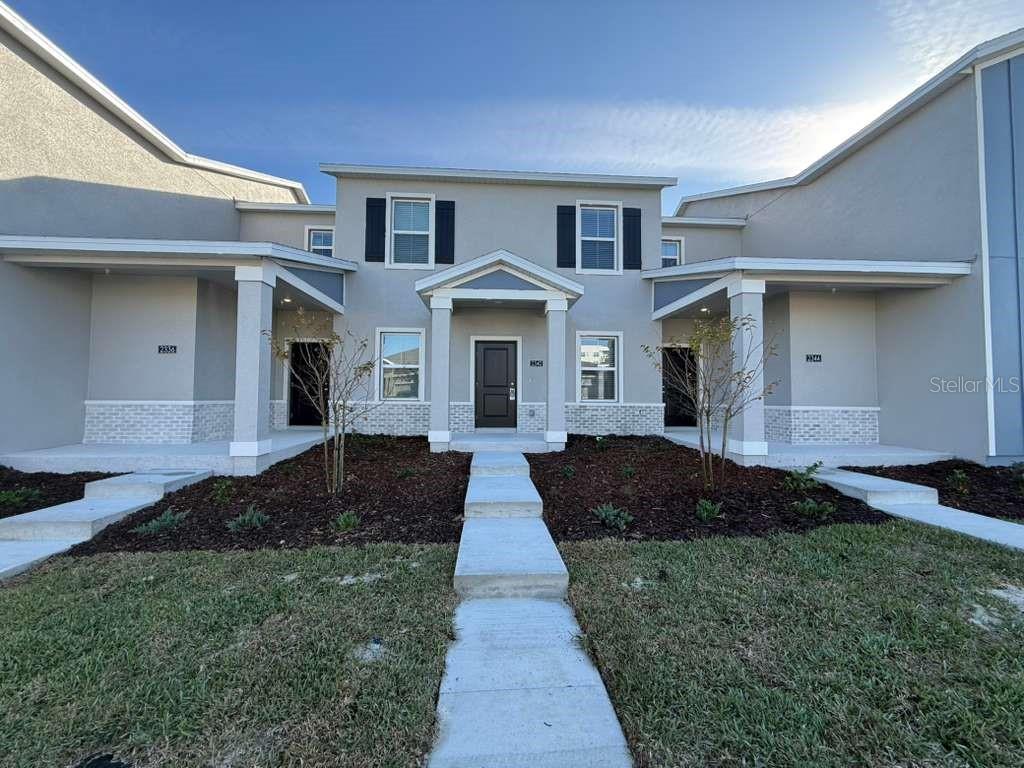 BRONSONS RDG REP - Residential Lease