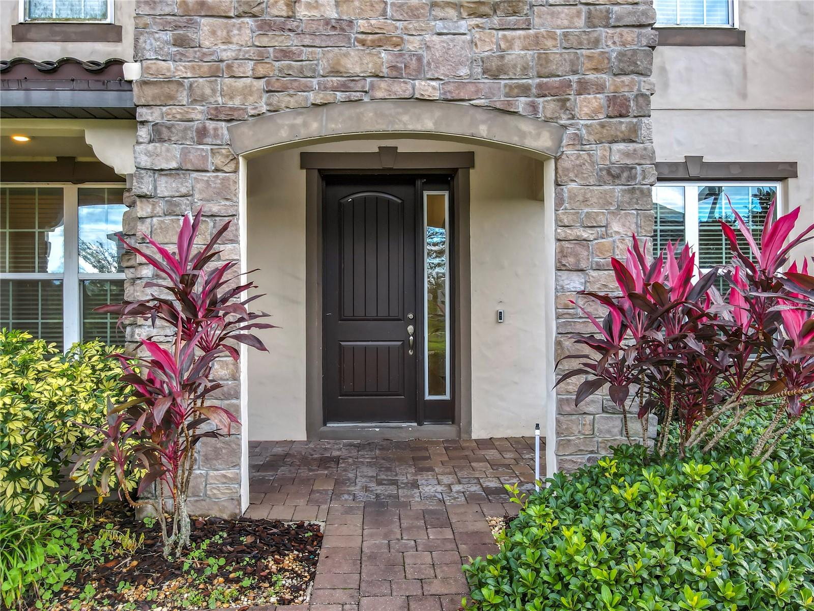 1528 JUNIPER HAMMOCK STREET