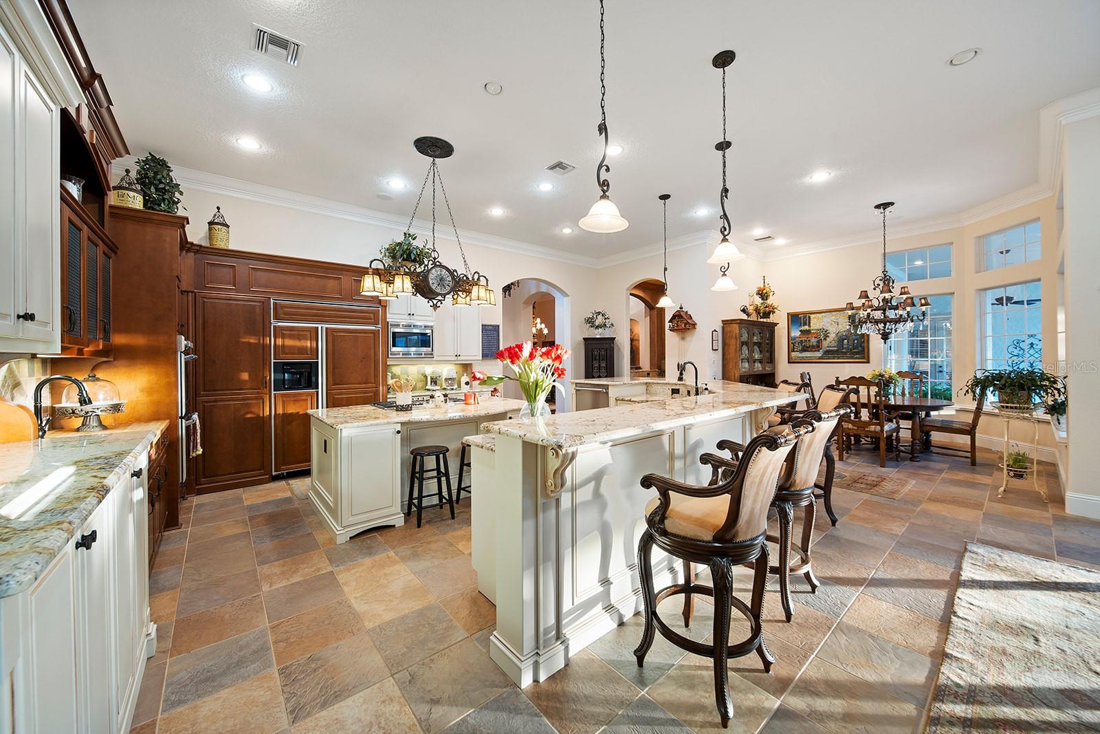 KEENES POINTE - Residential