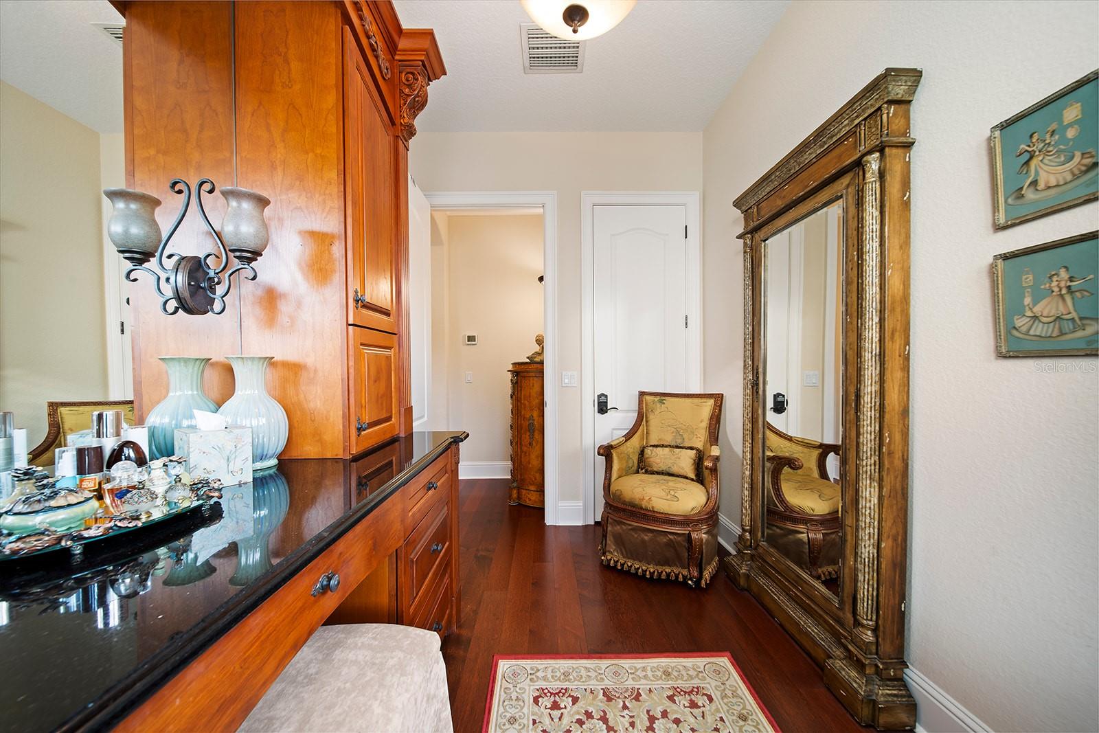 KEENES POINTE - Residential