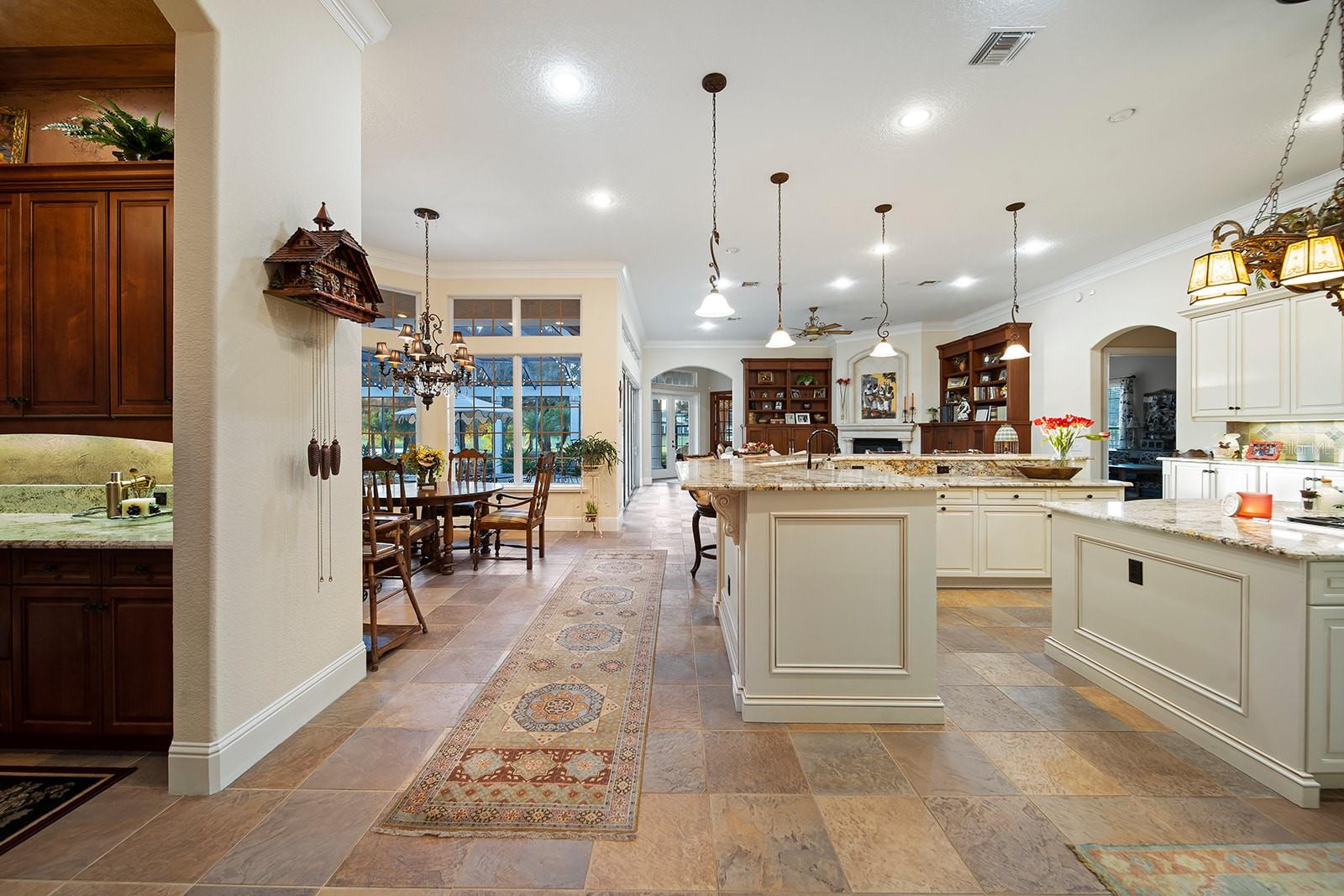 KEENES POINTE - Residential