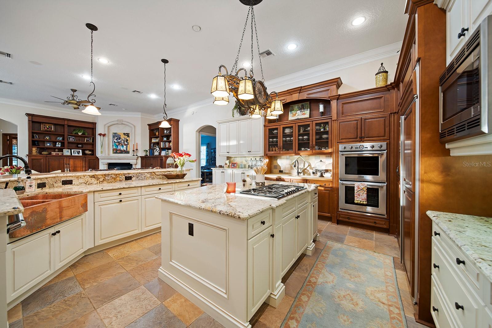 KEENES POINTE - Residential