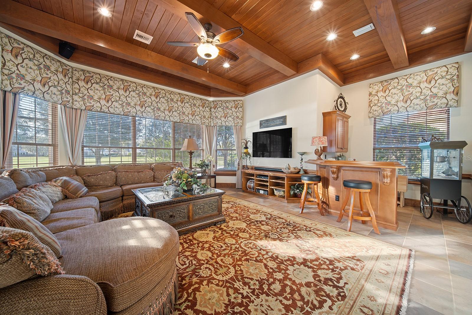 KEENES POINTE - Residential