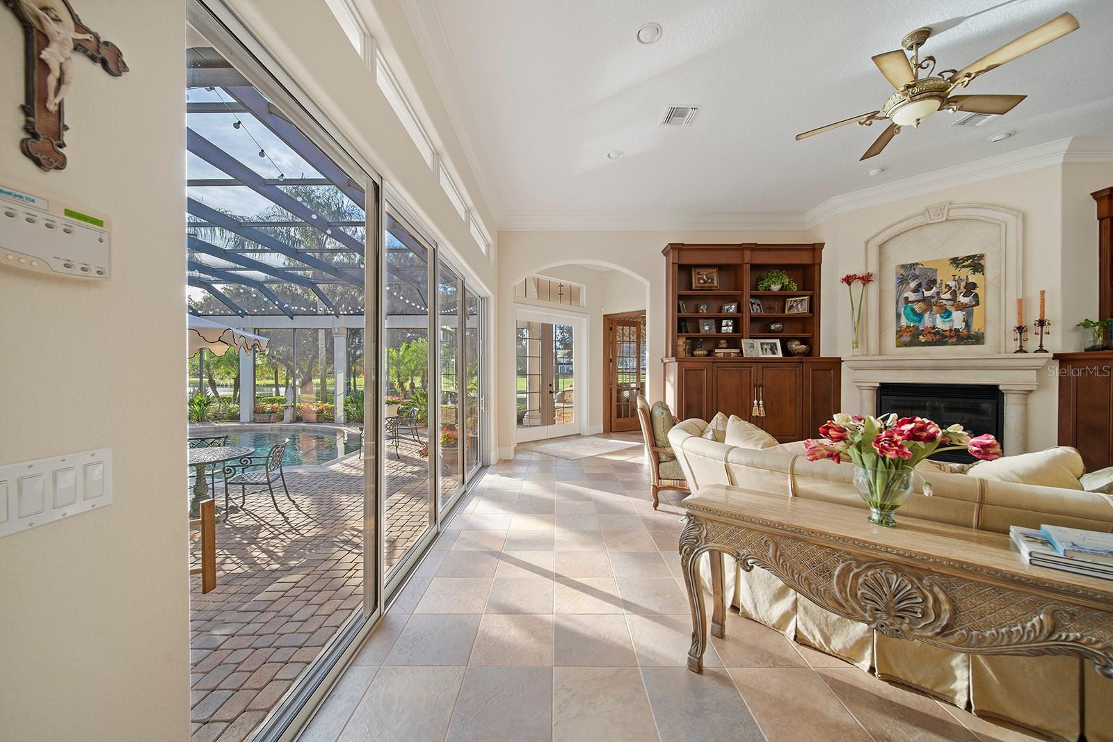 KEENES POINTE - Residential