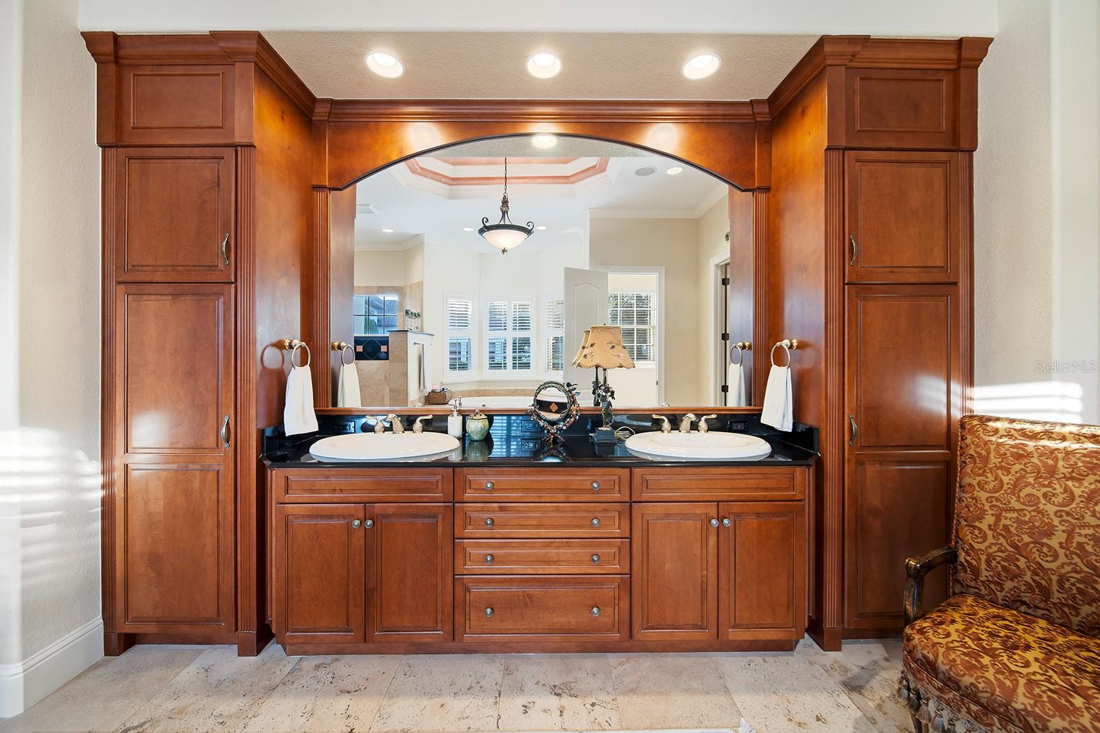 KEENES POINTE - Residential