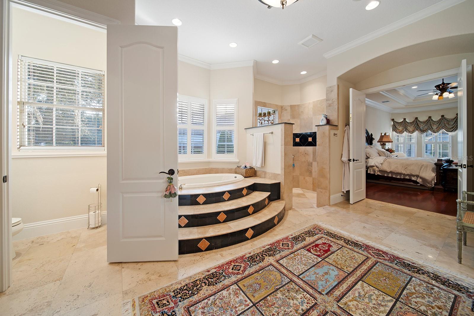 KEENES POINTE - Residential